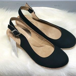 NWT Kim Rogers Ultra Comfort Espadrilles.